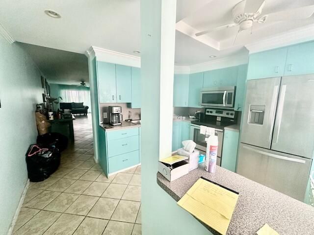 4037 Hythe C, Boca Raton, FL 33434