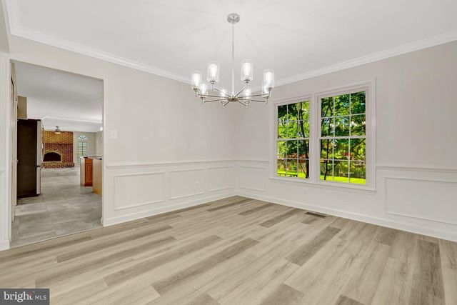 43501 GOLDEN MEADOW CIR, Ashburn, VA 20147