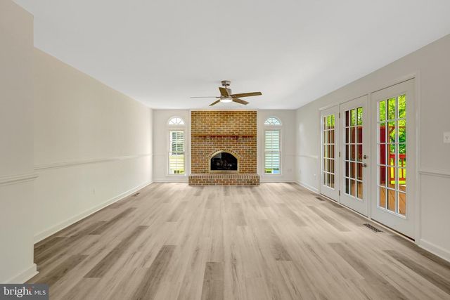 43501 GOLDEN MEADOW CIR, Ashburn, VA 20147