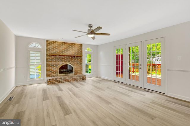 43501 GOLDEN MEADOW CIR, Ashburn, VA 20147
