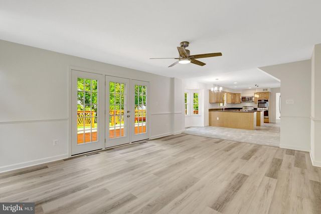 43501 GOLDEN MEADOW CIR, Ashburn, VA 20147