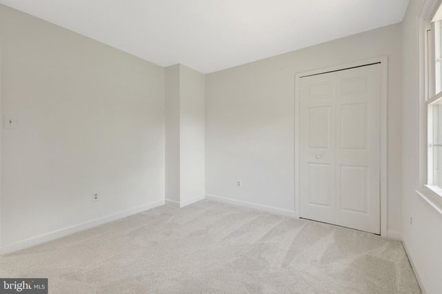 43501 GOLDEN MEADOW CIR, Ashburn, VA 20147