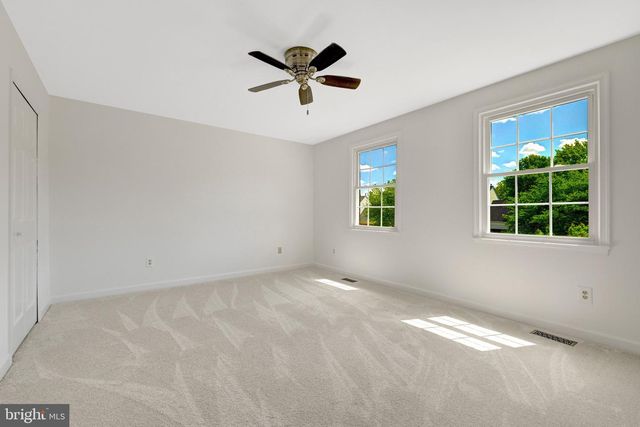 43501 GOLDEN MEADOW CIR, Ashburn, VA 20147