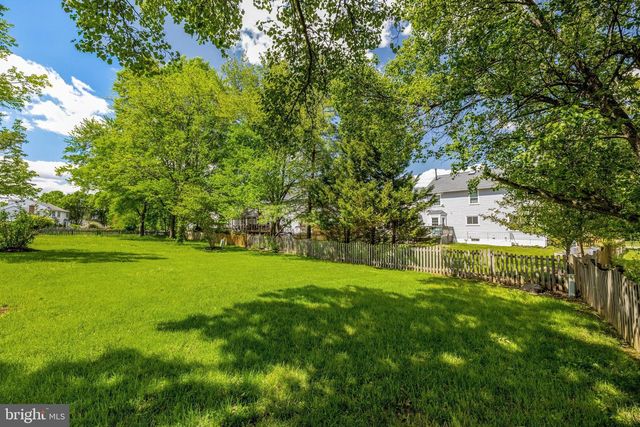 43501 GOLDEN MEADOW CIR, Ashburn, VA 20147