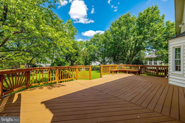 43501 GOLDEN MEADOW CIR, Ashburn, VA 20147
