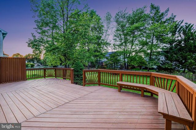 43501 GOLDEN MEADOW CIR, Ashburn, VA 20147