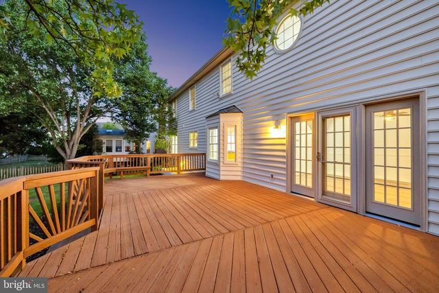 43501 GOLDEN MEADOW CIR, Ashburn, VA 20147
