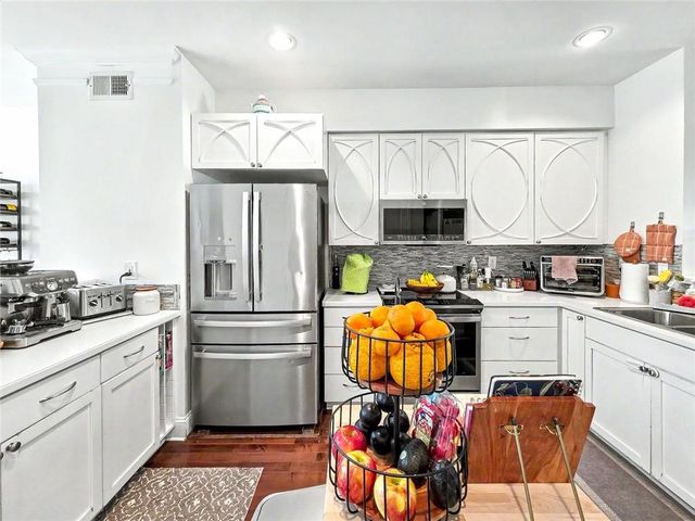 375 Highland Avenue NE 605, Atlanta, GA 30312