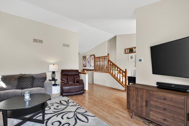 539 Beechwood DRIVE, Cedarburg, WI 53012