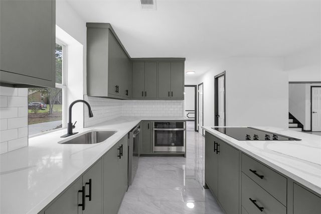 5218 Timber Shade Drive, Kingwood, TX 77345