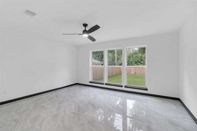 5218 Timber Shade Drive, Kingwood, TX 77345