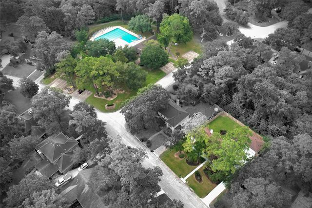 5218 Timber Shade Drive, Kingwood, TX 77345