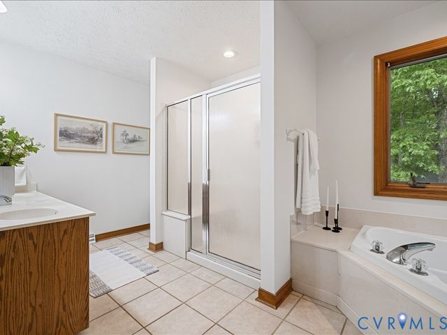 6457 White Oak Ridge Dr, Mechanicsville, VA 23111