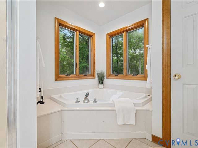 6457 White Oak Ridge Dr, Mechanicsville, VA 23111