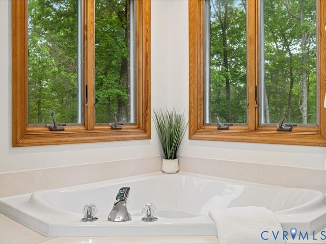 6457 White Oak Ridge Dr, Mechanicsville, VA 23111