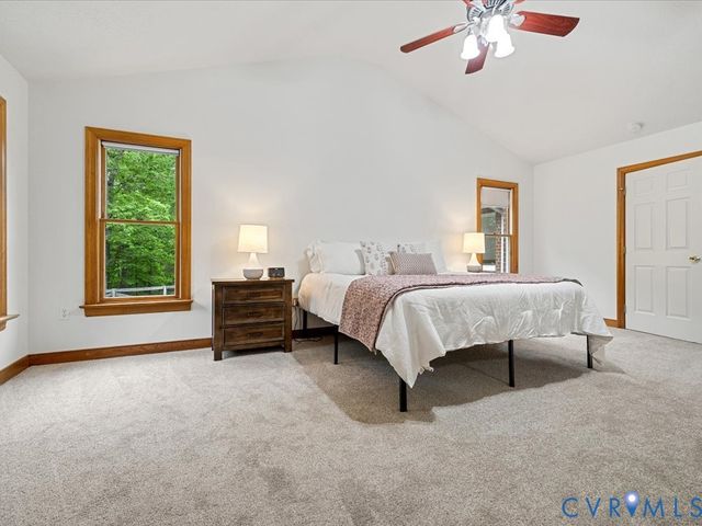 6457 White Oak Ridge Dr, Mechanicsville, VA 23111
