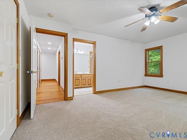 6457 White Oak Ridge Dr, Mechanicsville, VA 23111