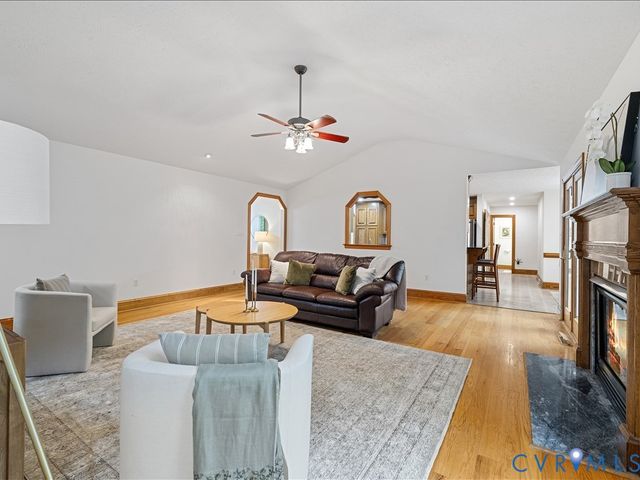 6457 White Oak Ridge Dr, Mechanicsville, VA 23111