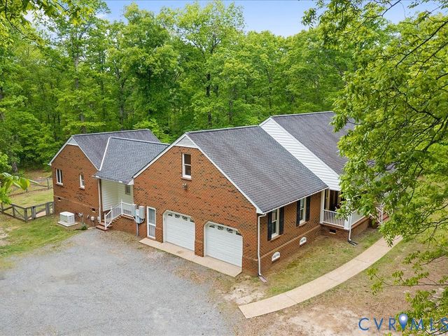 6457 White Oak Ridge Dr, Mechanicsville, VA 23111