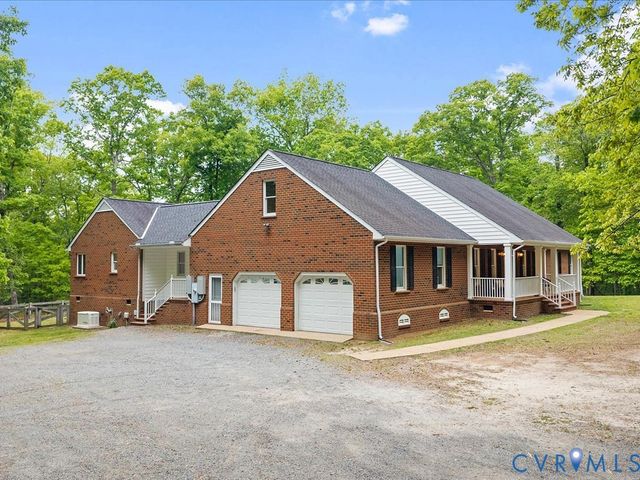 6457 White Oak Ridge Dr, Mechanicsville, VA 23111