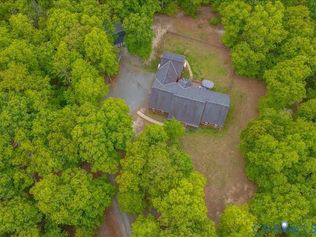 6457 White Oak Ridge Dr, Mechanicsville, VA 23111