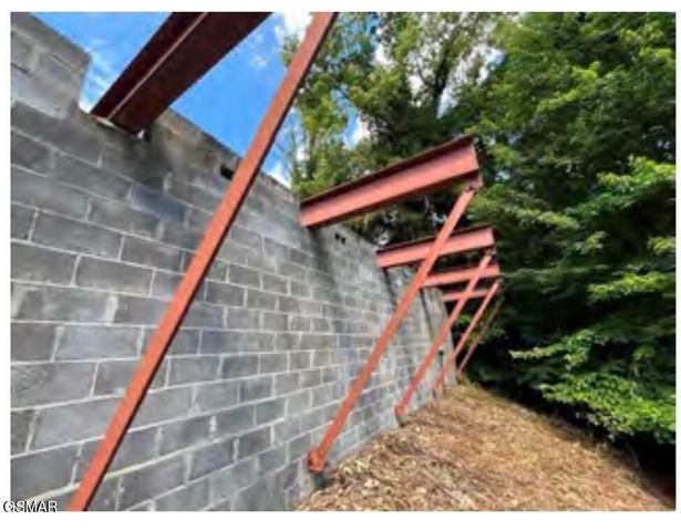 545 Johnson Lane, Gatlinburg, TN 37738