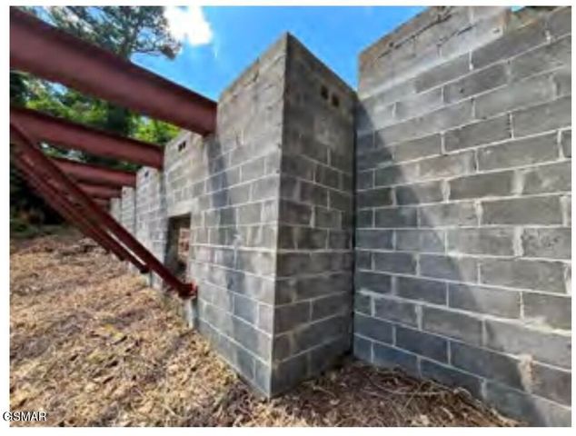 545 Johnson Lane, Gatlinburg, TN 37738