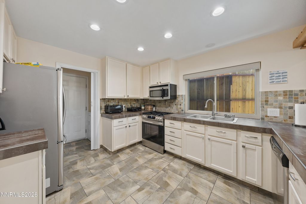 Image 17 of property listing at 2651 Alpine Creek Road, Reno, NV 89519