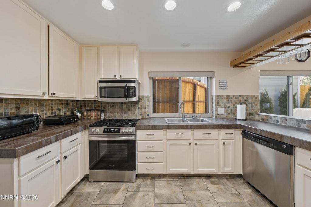 Image 18 of property listing at 2651 Alpine Creek Road, Reno, NV 89519