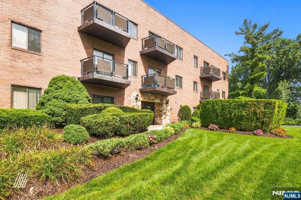 279 Clark Street A9, Hackensack, NJ 07601