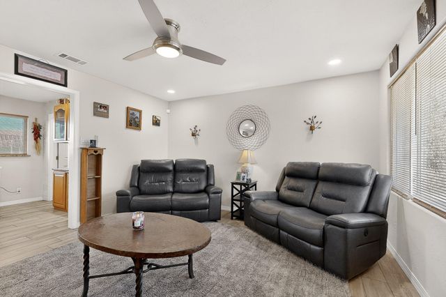 1003 Wade Street NE, Albuquerque, NM 87112