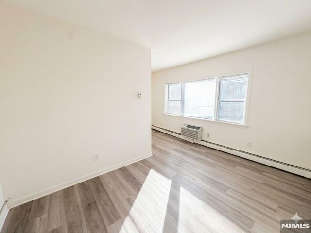 325 1st Street 6, Carlstadt, NJ 07072