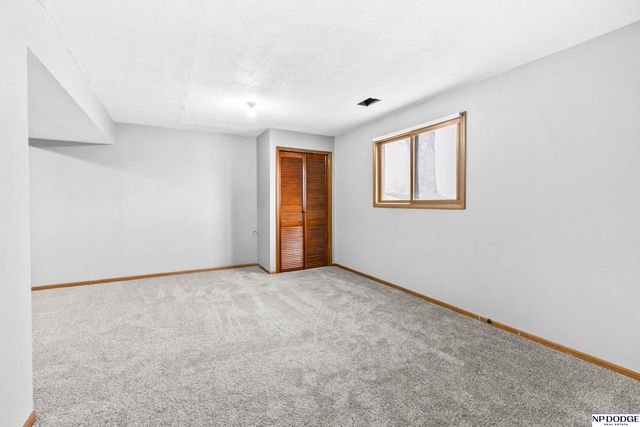 4857 J Street, Omaha, NE 68117