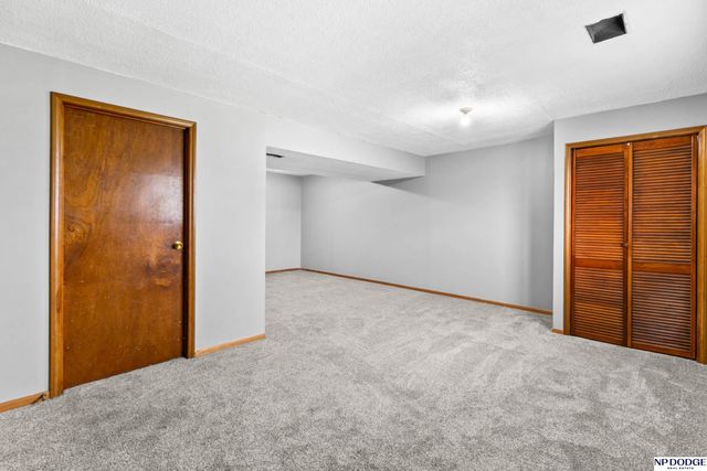 4857 J Street, Omaha, NE 68117