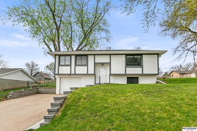 4857 J Street, Omaha, NE 68117