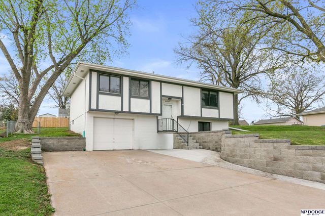 4857 J Street, Omaha, NE 68117