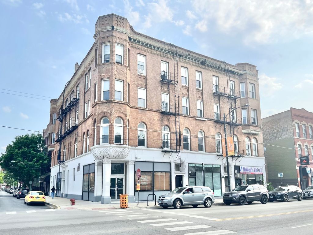 1355 W Chicago Avenue CS, Chicago, IL 60642