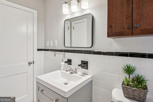 1981 Meadow Lane, Decatur, GA 30032