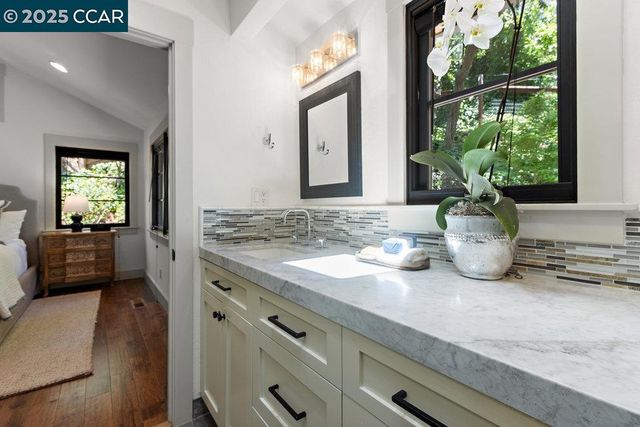 40 Camino Don Miguel, Orinda, CA 94563
