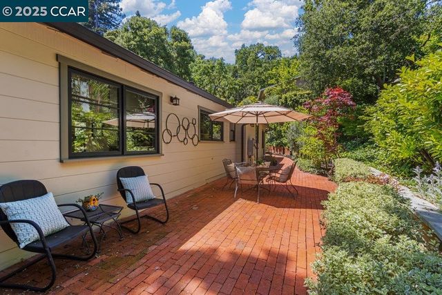 40 Camino Don Miguel, Orinda, CA 94563