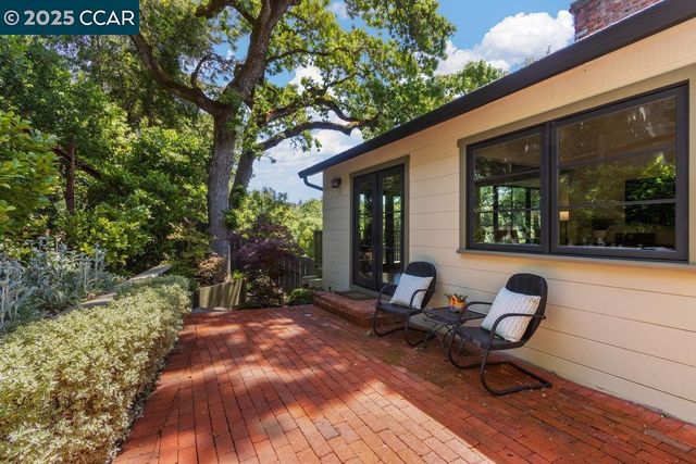 40 Camino Don Miguel, Orinda, CA 94563