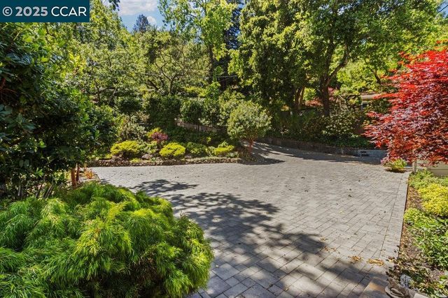 40 Camino Don Miguel, Orinda, CA 94563