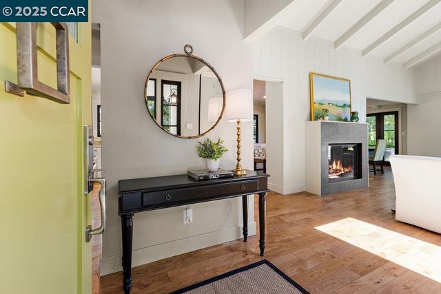 40 Camino Don Miguel, Orinda, CA 94563