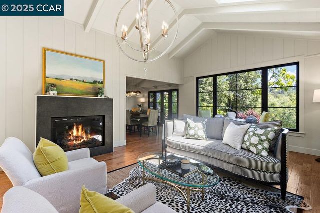 40 Camino Don Miguel, Orinda, CA 94563