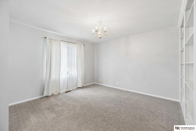 7800 Casey Lane, Lincoln, NE 68516