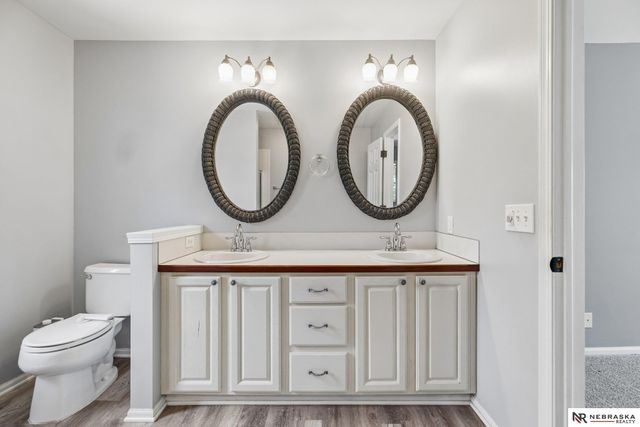 7800 Casey Lane, Lincoln, NE 68516