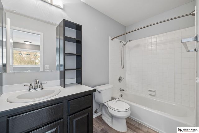 7800 Casey Lane, Lincoln, NE 68516