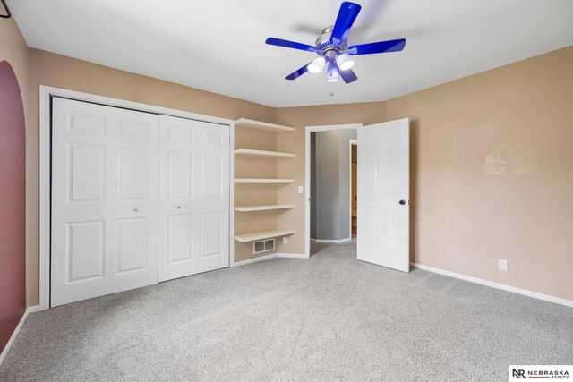 7800 Casey Lane, Lincoln, NE 68516