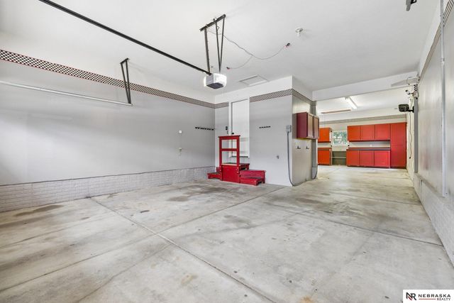7800 Casey Lane, Lincoln, NE 68516