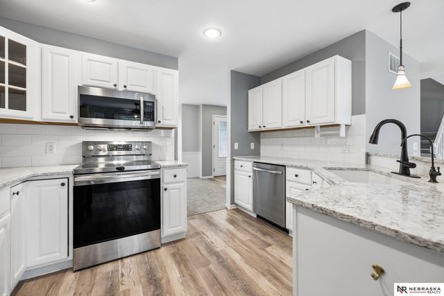 7800 Casey Lane, Lincoln, NE 68516